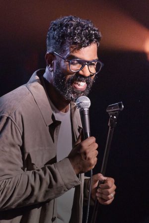 Romesh Ranganathan: Người Hoài Nghi